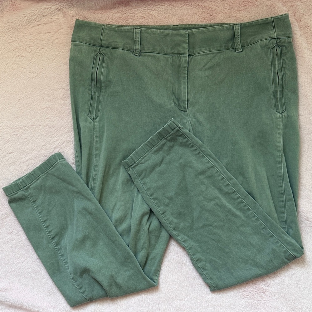 LOFT Green Ankle Pants ** Bundle 5+ items and name your offer!!! 💖💞